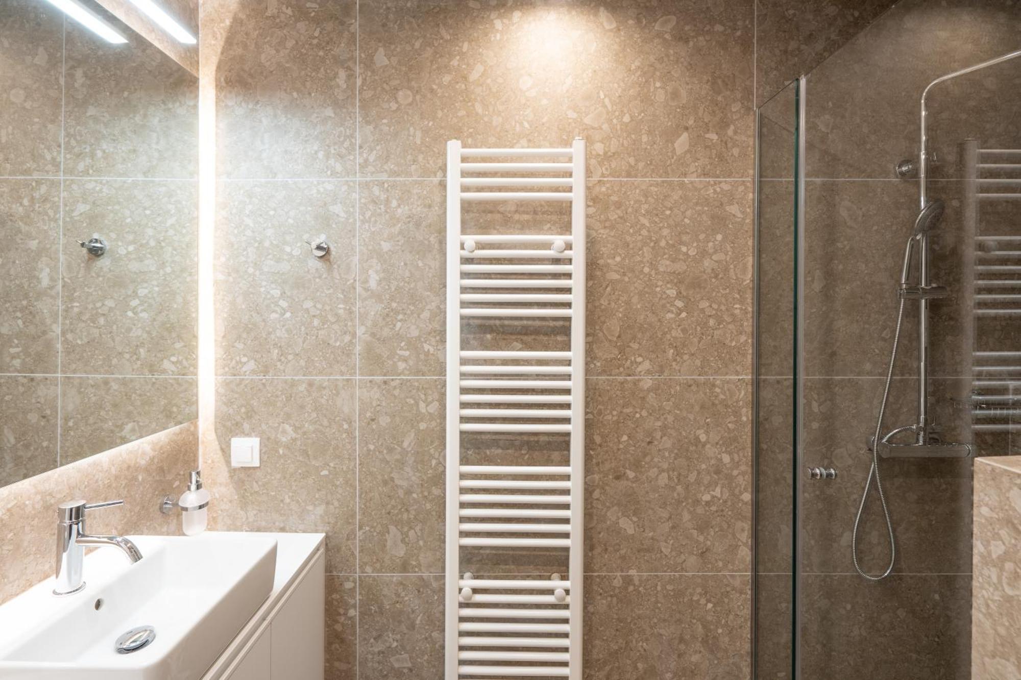 Luxury Apartment Next To The National Museum 아테네 외부 사진