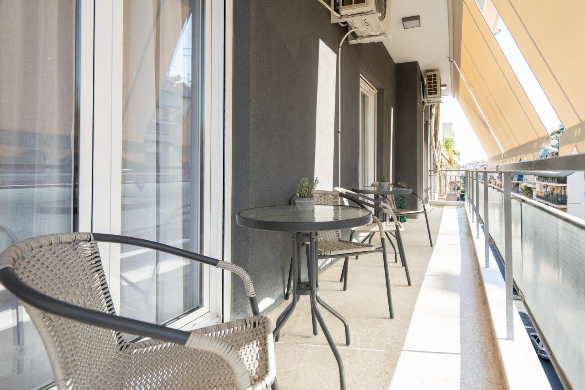 Luxury Apartment Next To The National Museum 아테네 외부 사진