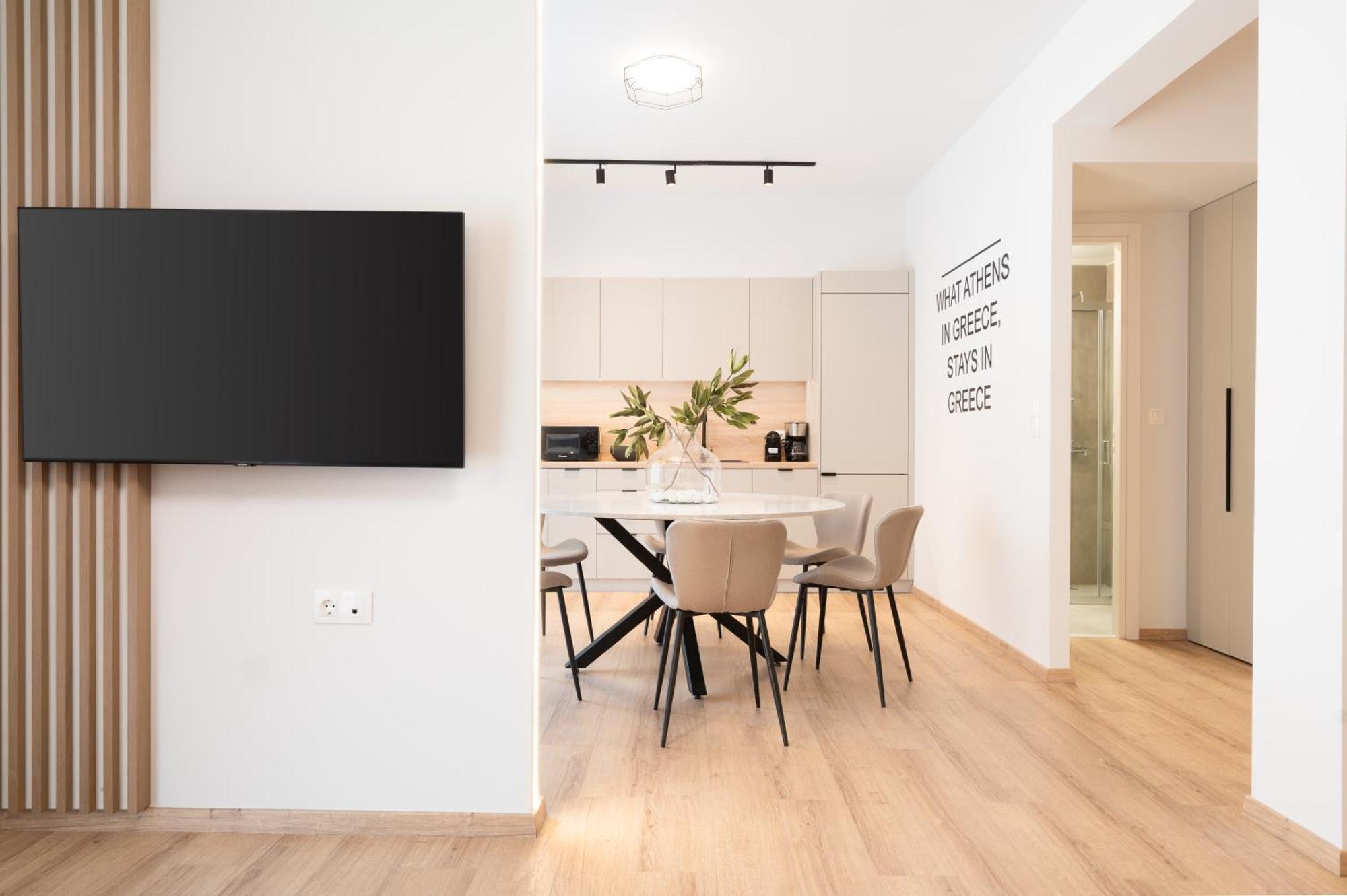 Luxury Apartment Next To The National Museum 아테네 외부 사진