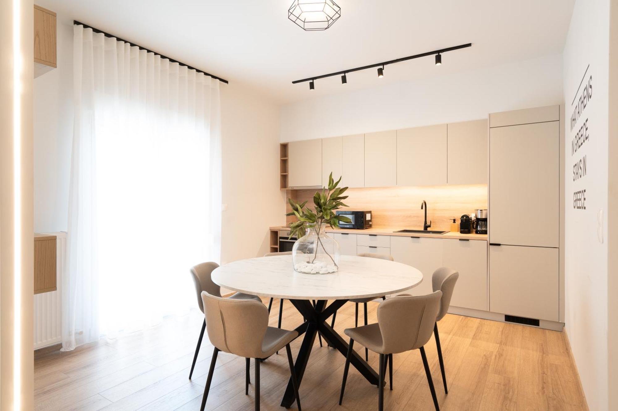 Luxury Apartment Next To The National Museum 아테네 외부 사진